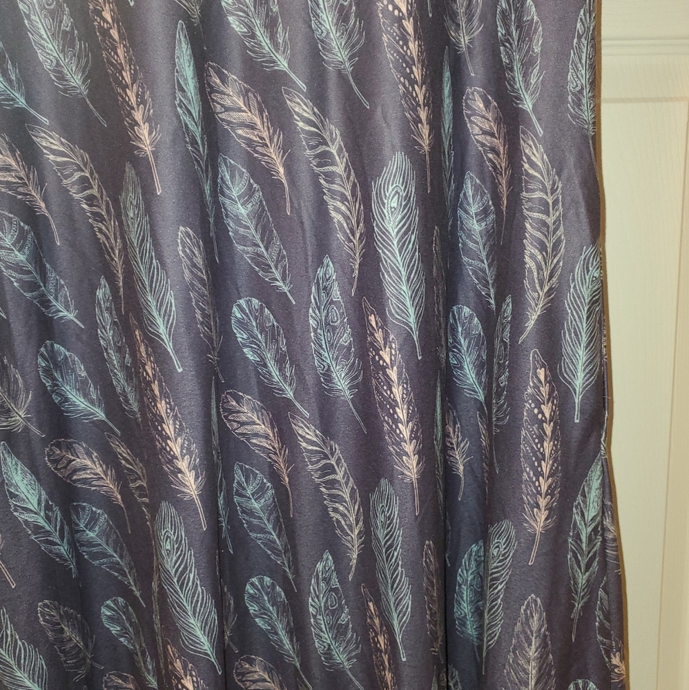 Dress - Picture 2 of 7